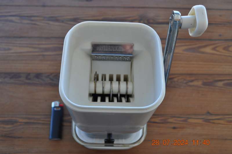 Ice Crusher Hand Crank