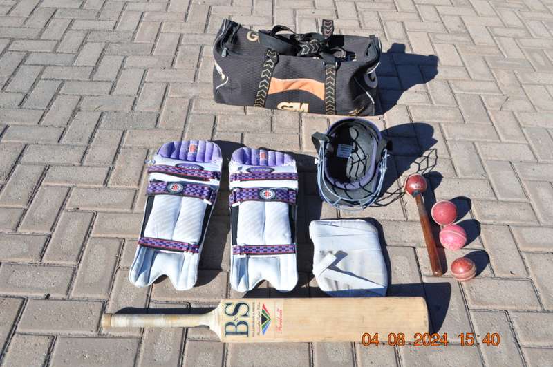 Boys Cricket Gear BS Bat Size 4