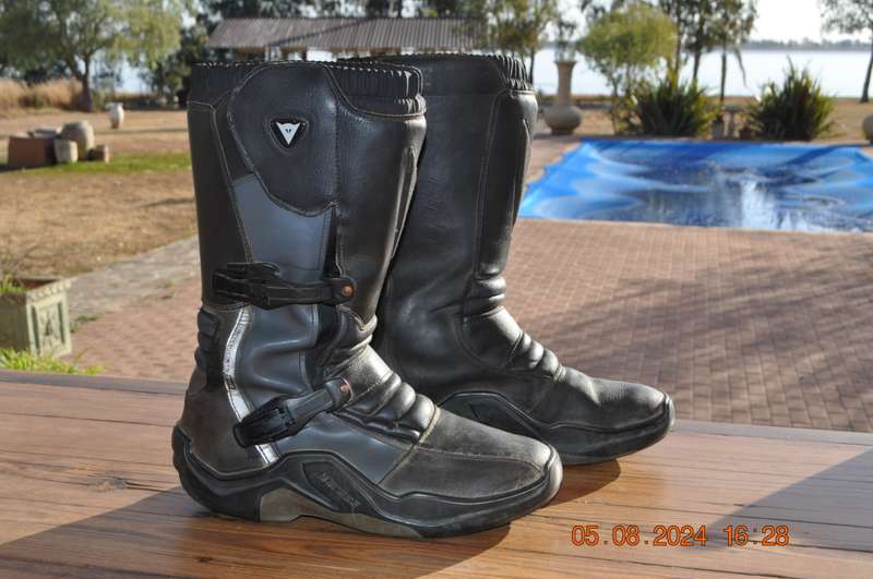 Boots Dainese All Weather Motorcycle Boots size 11.5 was sold for 750.00 on 19 Aug at 07 33 by SomeKindOfBlu in Oranjeville ID 622697302