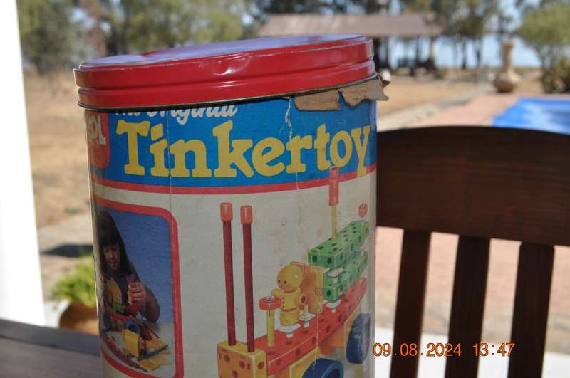 Vintage Tinkertoy (as is)