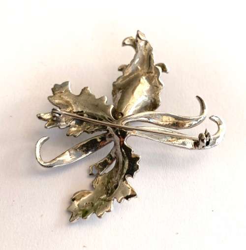 Brooch - 925 Silver Stamped Marcasite Trumpet Vine Flower Surrounded By Leaves #ML1672