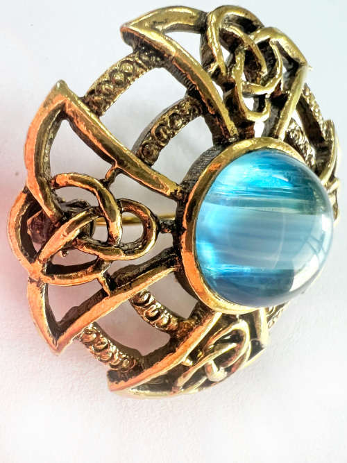Brooch - Celtic Design Vintage Cross Bue Marble Centre (Brass) 2222 Stamped ML1805