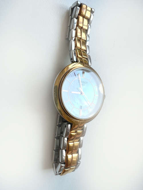 Watch - Tissot 1853 T094210 Flamingo Watch. Mother of Pearl Face. Silver & Gold Tone Strap ML1910