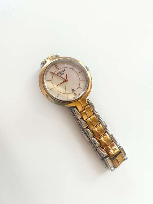 Watch - Tissot 1853 T094210 Flamingo Watch. Mother of Pearl Face. Silver & Gold Tone Strap ML1910