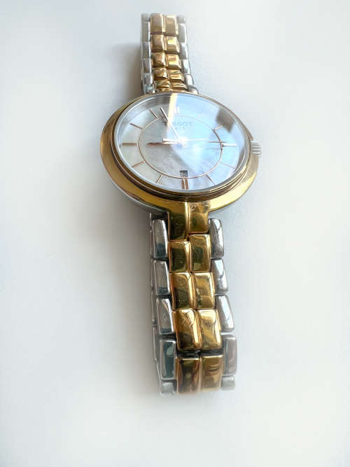 Watch - Tissot 1853 T094210 Flamingo Watch. Mother of Pearl Face. Silver & Gold Tone Strap ML1910
