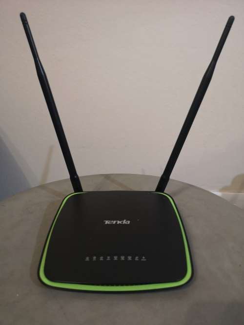 Tenda FH307 N300 Wifi Router