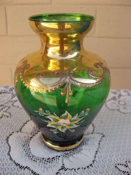 SMALL GREEN VASE