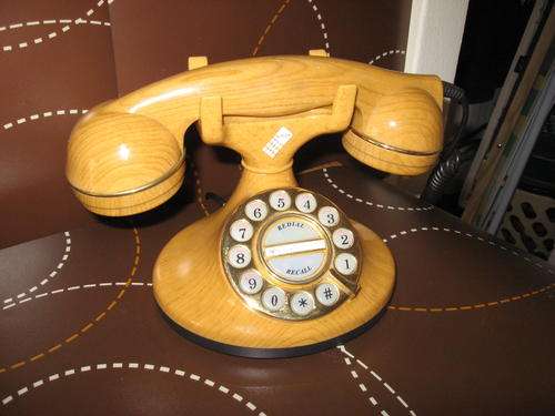 STUNNING TELEPHONE