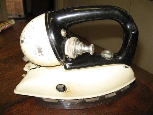 PARAFFIN IRON