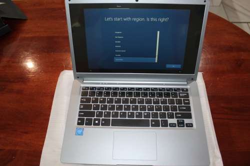 Laptop bundle, Point of view 14`` Celeron 4gb 128gb Win10 pro -  No Reserve