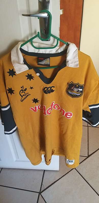 1999/ 2000 Australian rugby jersey in gud condition size XL