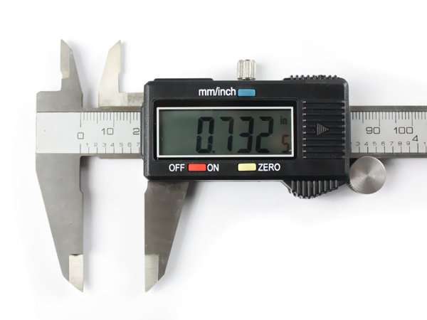***NEW***Precision measuring digital caliper 150mm (6")
