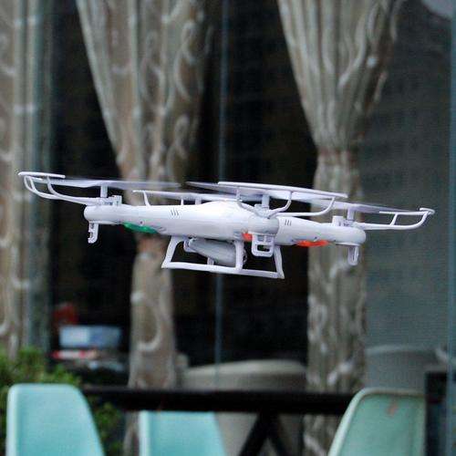 2.4Ghz 6-Axis Gyro RC Quadcopter Drone RTF