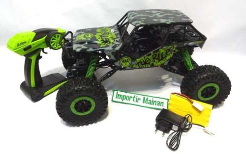 MONSTER RC ROCK CRAWLER 1:10 IN SIZE 2.4GHZ 4 WD RALLY TRUCK