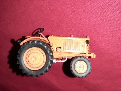 3 X  Die-Cast  Tractor's... ( Renault  /  Vendeuvre  /  Tracto Control Renauld 56 )