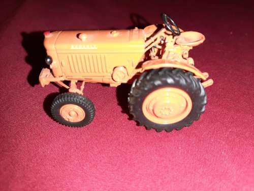 3 X  Die-Cast  Tractor's... ( Renault  /  Vendeuvre  /  Tracto Control Renauld 56 )