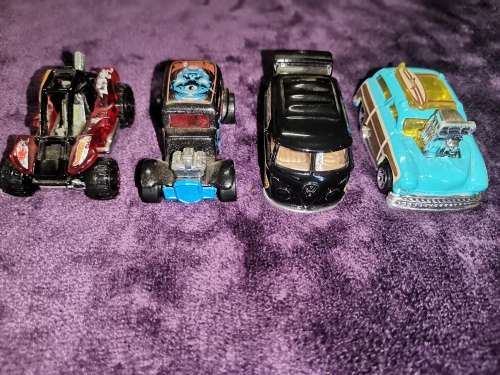 74 Die-cast models in Mattel, Maisto, Majorette
