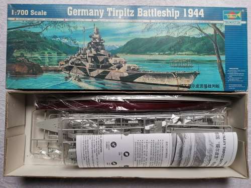 GERMANY  TIRPITZ  BATTLESHIP  1944  ( 1:700 Scale )