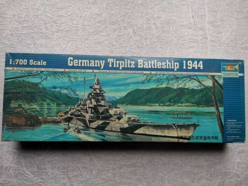 GERMANY  TIRPITZ  BATTLESHIP  1944  ( 1:700 Scale )