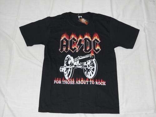 ROCK BAND T-SHIRT!! AC/DC!! M FREE SHIPPING!!
