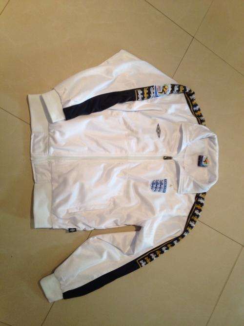 FIFA 2010 England Top