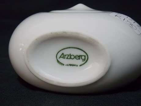 Little Arzberg Porcelain Vase Looking Like Shell