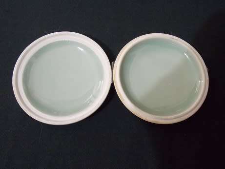 Beautiful Little Porcelain Pin Dish with Lid