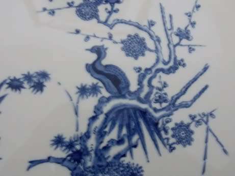 Olde Chelsea Beautiful Set of Two Cake Plates