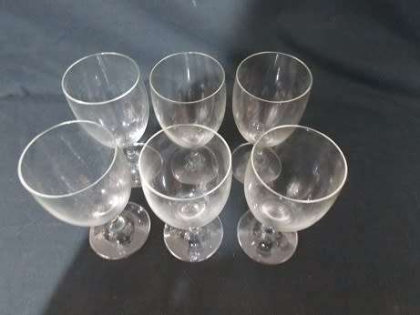 Beautiful Set of Six White Wine Glasses by Zweisel Glas Germany