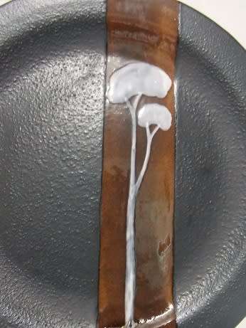 Stunning Terracotta Plate from Morris and James Matakana Potteries New Zealand