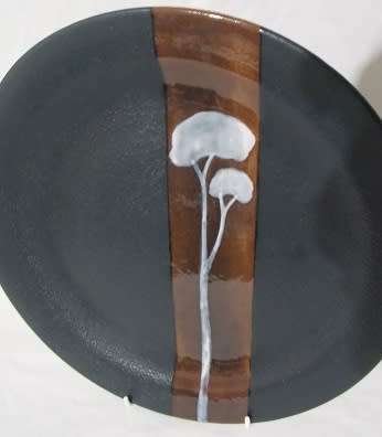 Stunning Terracotta Plate from Morris and James Matakana Potteries New Zealand