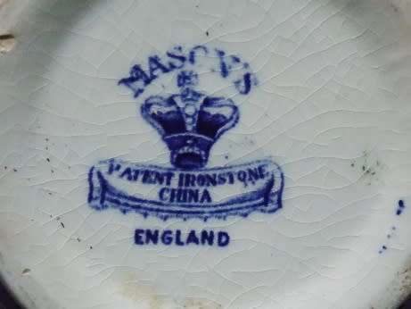 Stunning Porcelain Jar from Mason`s England
