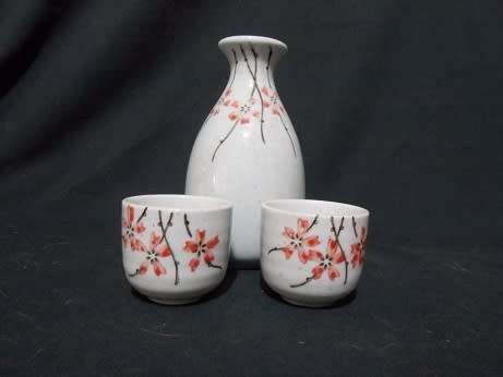 Saki for Two Decanter and two Cups