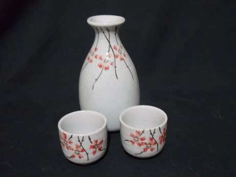 Saki for Two Decanter and two Cups
