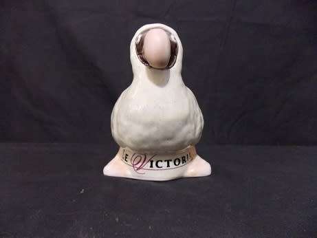 Beautiful Bar Ornament Porcelain Dodo from Le Victoria Hotel Mauritius