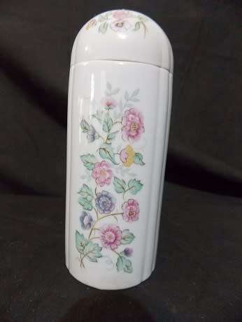 Japanese Porcelain Holder Made for Elizabeth Arden