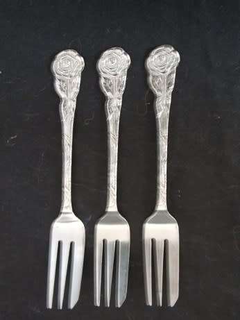 Three Nieuwzilver Cake Forks