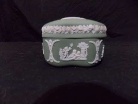 Beautiful Green  Wedgwood  Jasperware Ring Box
