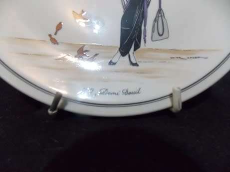 Villeroy and Boch  Luxemborg  Design 1900  Porcelain Plate Hand signed by Artist N.4 Demi Jeuil