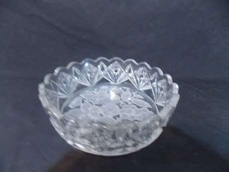 Beautiful Glass Fruit Bowl