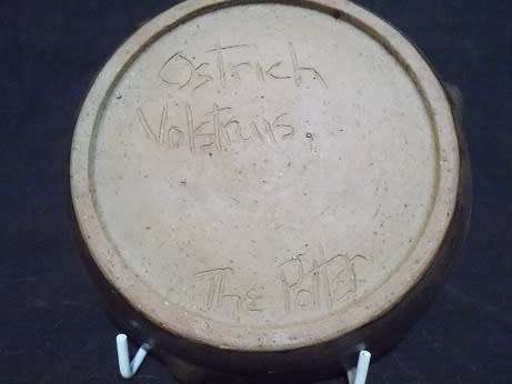 `The Potter`Interesting Ostrich Foot Print Pottery Ashtray