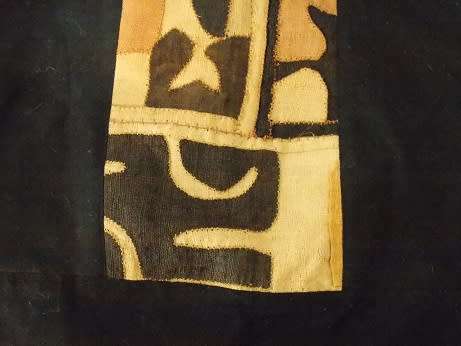 Beautiful Set of Two Pillowcases with African Design