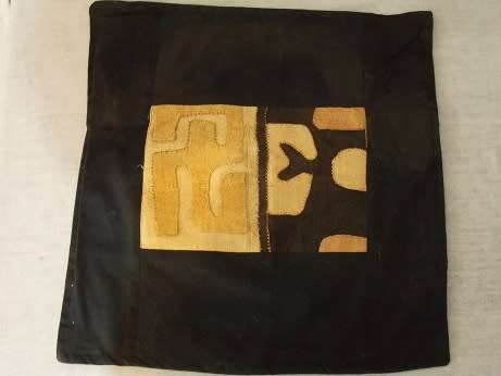 Beautiful Set of Two Pillowcases with African Design