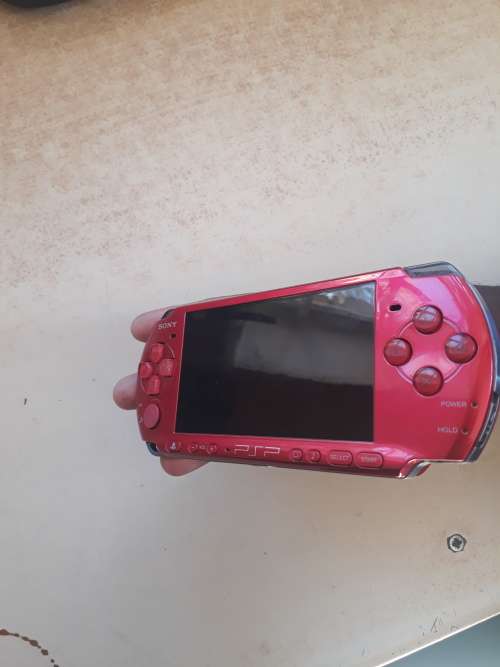 Sony PSP 3000 Slim + 8g memory card And Games