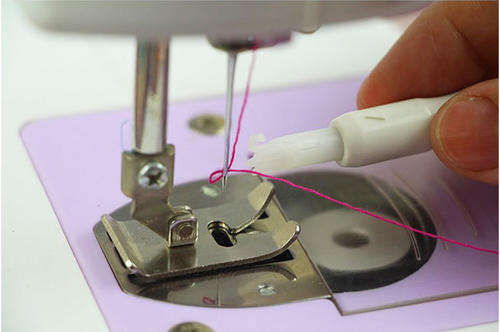 Needle Threader