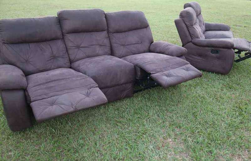 Comfort: 3-Piece Fabric Recliner Sofa Set