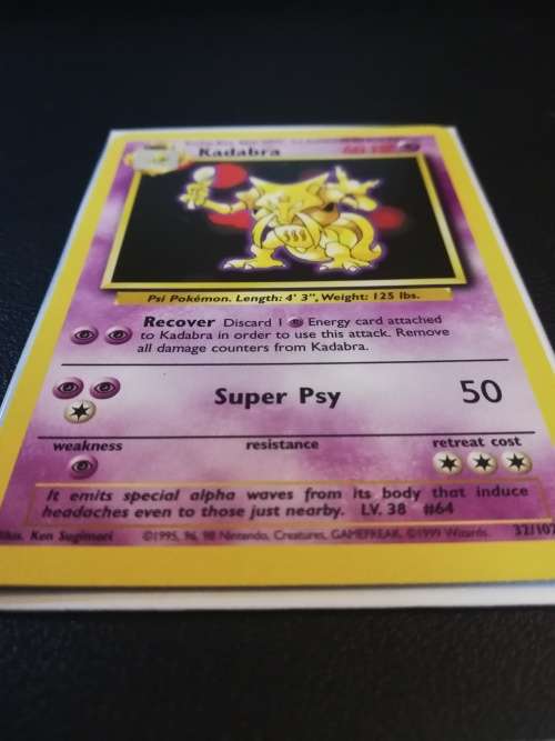 Pokemon Kadabra - Base Set (NearMint)