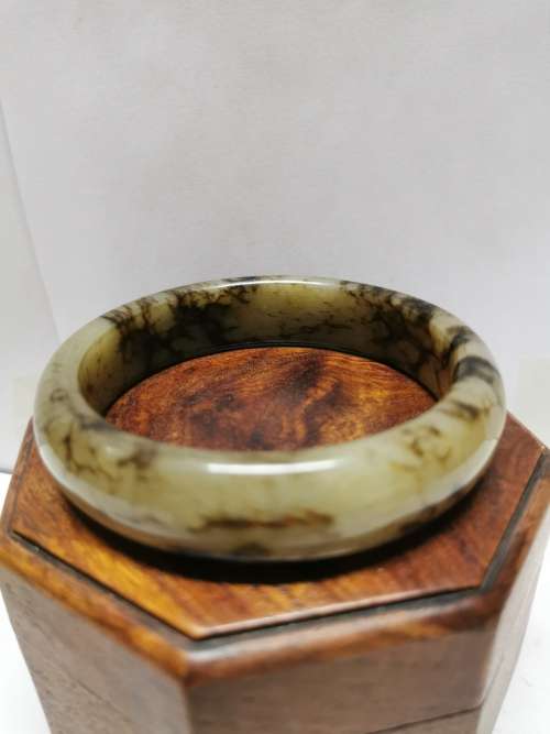 Antique Chinese Late 19th century Hotan jade  bracelet