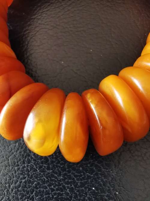 Eastern Antique Chinese Amber bracelet
