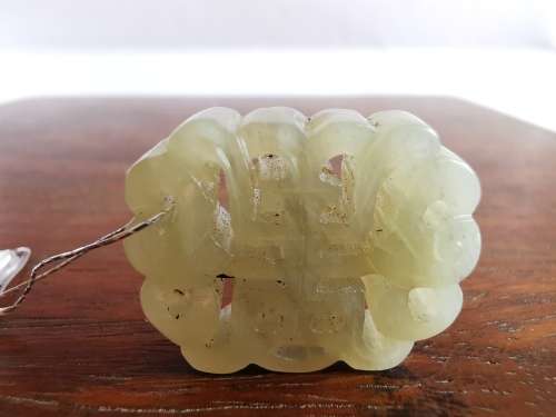 The Hetian Jade of the Qing Dynasty in China is a jade pendant with both good luck and longevity.
